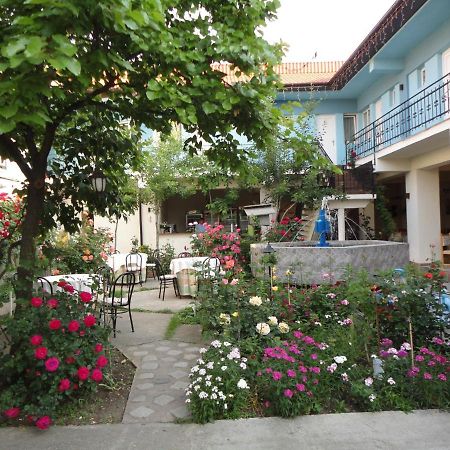 Hostel Tropical Drobeta Turnu Severin Esterno foto