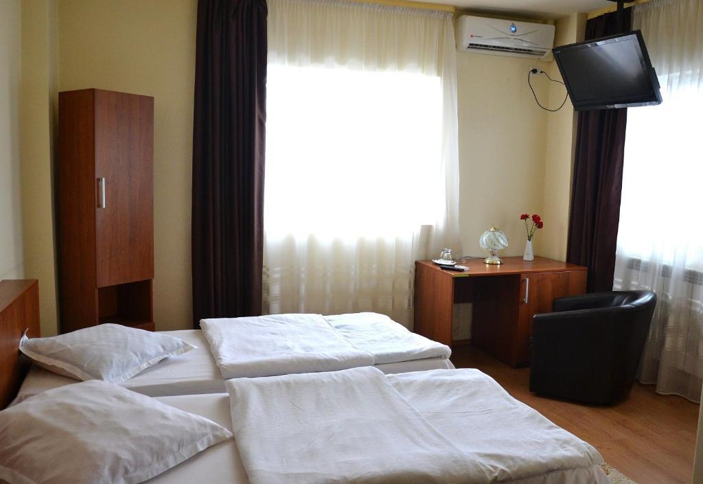 Hostel Tropical Drobeta Turnu Severin Esterno foto