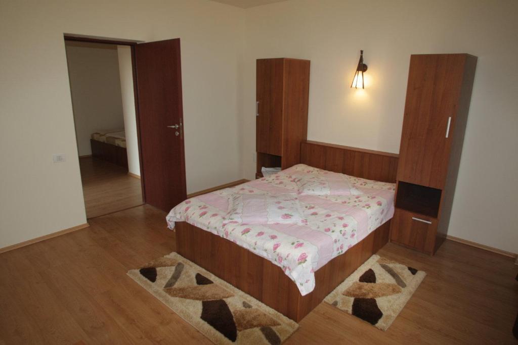 Hostel Tropical Drobeta Turnu Severin Esterno foto